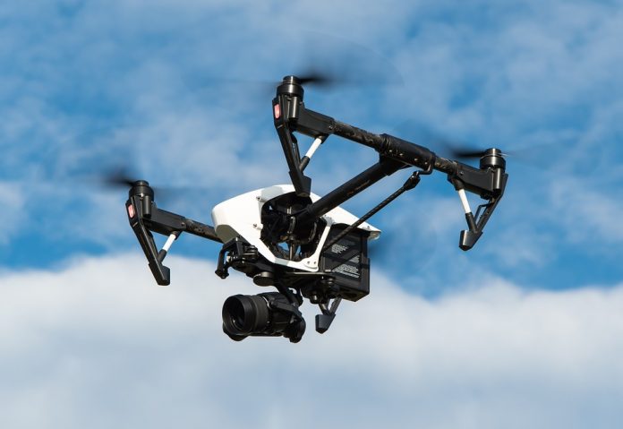 dron pixabay