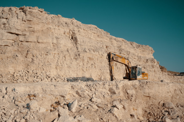 heavy-machinery-quarry_158595-5157