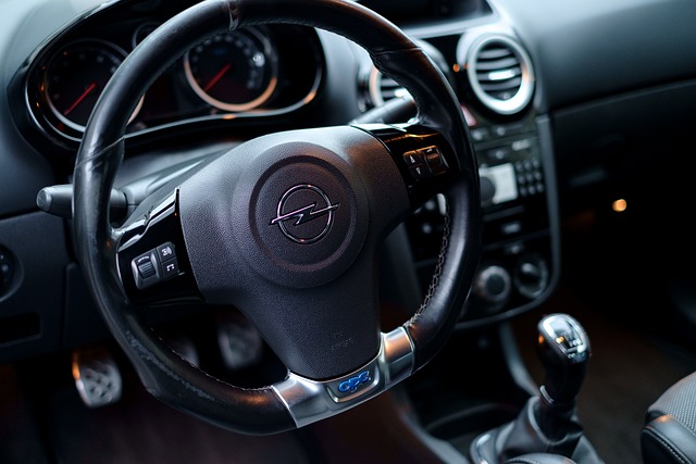 car-2206446_640
