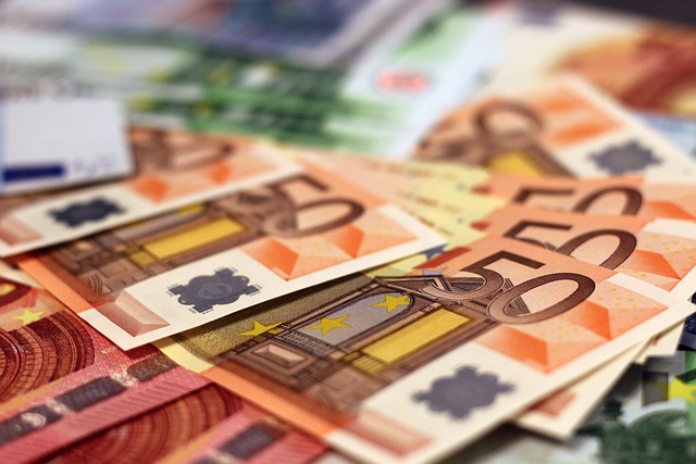 money-1005477_640