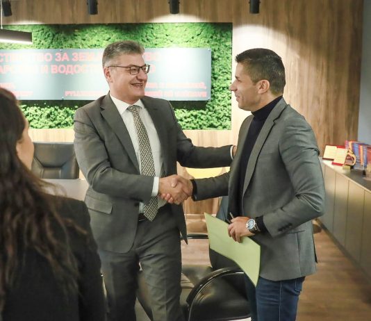 Халкбанка со донација на 1 милион садници во наредните пет години, дава поддршка во зголемување на шумскиот фонд