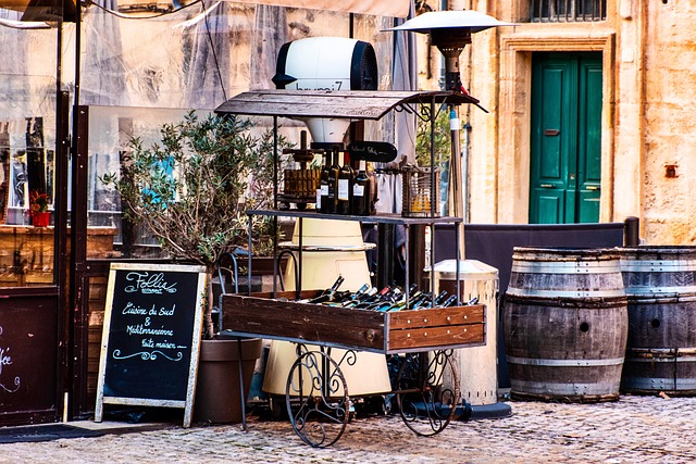 street-display-3873545_640