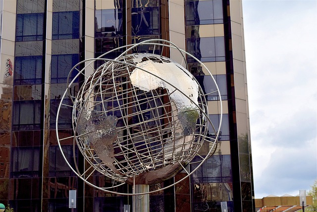 globe-2258443_640