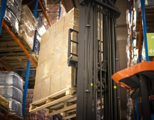 Извозот во јануари намален за 11.4 %, а увозот за 5.8 %