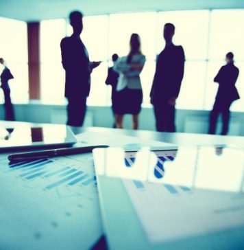 Најголемиот проблем на пазарот на труд: Не е вештачката интелигенција, туку недостигот на луѓе