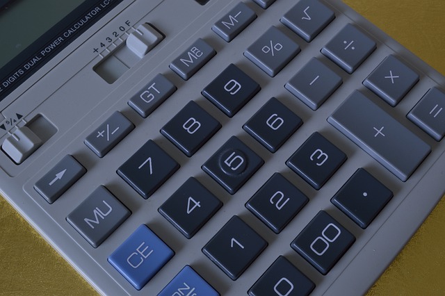 calculator-g89476e3b0_640