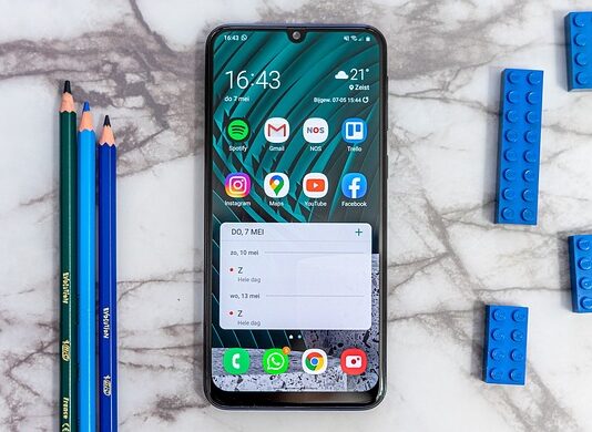 Apple и Samsung изедначени на врвот, битката на пазарот станува уште пожестока