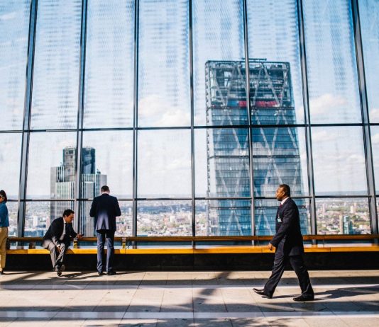 Топ 10 европски акции оваа година: Дали ќе го повторат успехот во 2025 година?