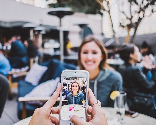 Првата технологија за откривање deepfake напади наскоро ќе биде достапна ширум светот