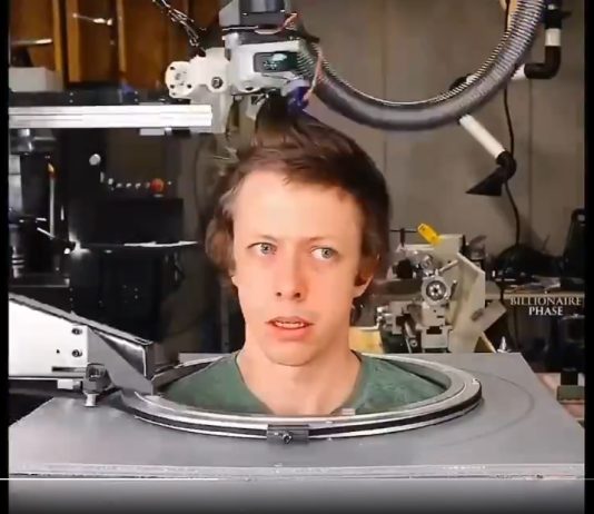 ВИДЕО:Робот-фризер шиша со вистински ножици