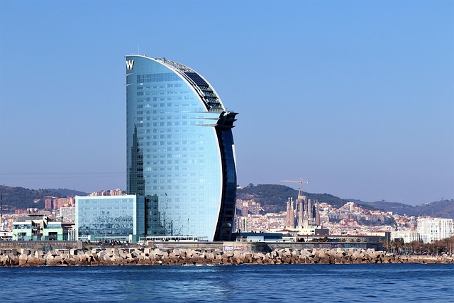 barcelona-6969567_640