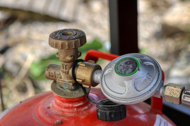 gas-5027704_640