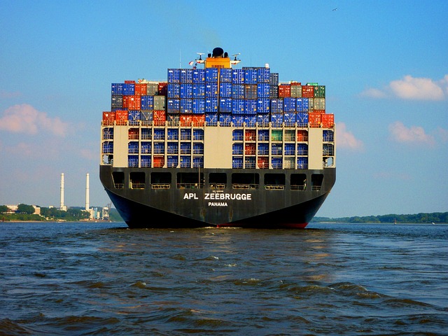 ship-1083562_640