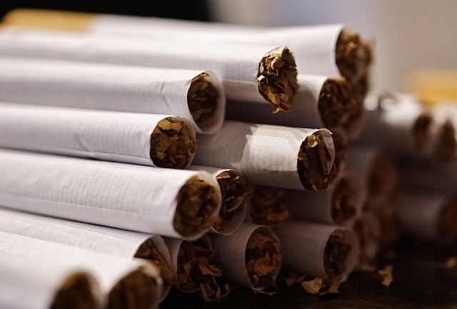 cigarettes-4980591_640