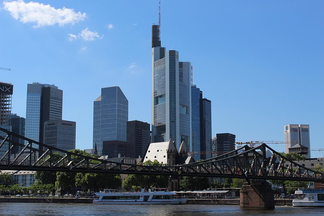 frankfurt-2929611_640