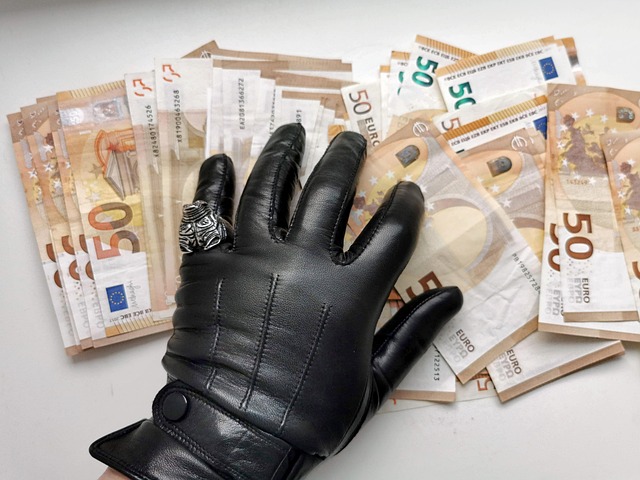 gloves-4762177_640