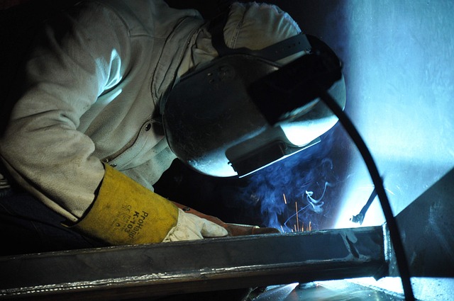welder-5136380_640