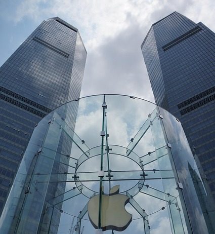 Apple повеќе не е фаворит на Волстрит: Тие доцнат во трката со вештачка интелигенција, губат темпо со приходите и стануваат „губитници“