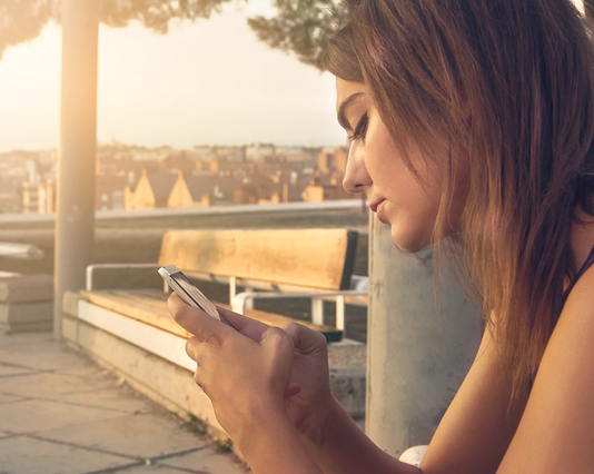 Од што се плаши човекот што го создаде YouTube: „Не знам дали сакам моите деца да гледаат…“