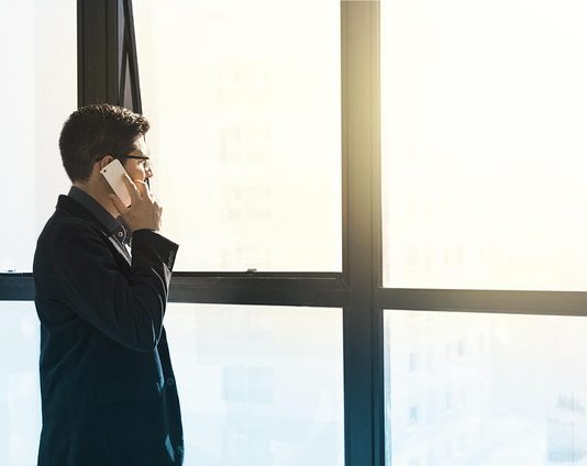 Смартфон криза во Европа: Се продава сè помалку, и покрај новите модели