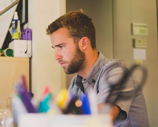 Работните места исчезнуваат – Што ги чека студентите за 10 години!