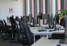 Двоцифрена невработеност кај младите во Европа – Скоро 15% од Европејците до 25 години се без работа