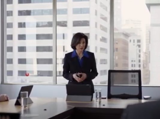 Oracle:Како една тивка компанија стана стратешки играч