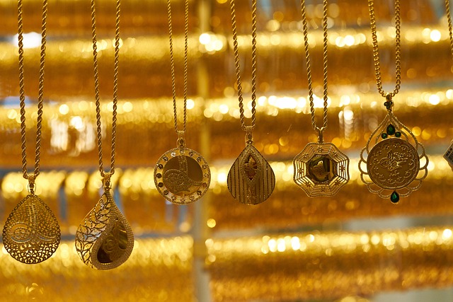 gold-4112176_640