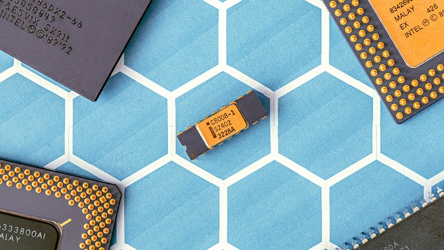 intel-3259173_640