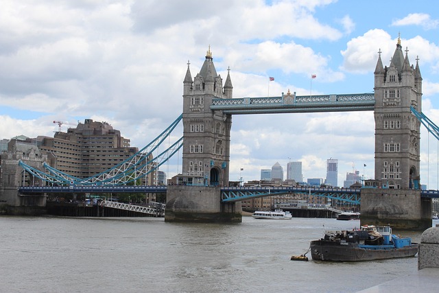 london-bridge-4363598_640