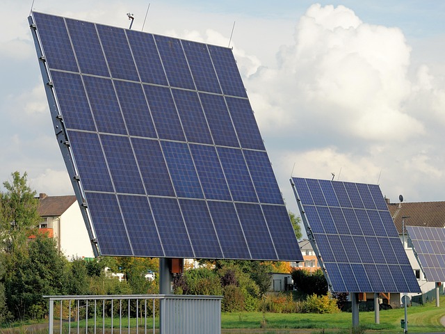 photovoltaic-2803889_640