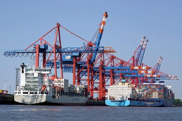 port-7841563_640