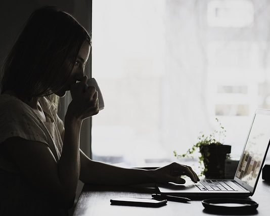 Зошто мултитаскингот ја намалува ефикасноста