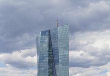 ЕУ сака поконкурентни банки, поедноставни правила и заедничко осигурување на депозитите
