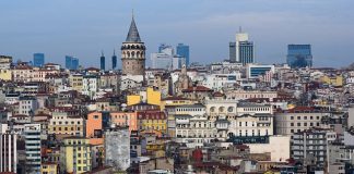 Централната банка на Турција ја задржа референтната каматна стапка на 37 проценти