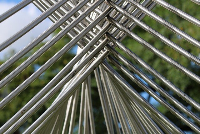 liz0001-sculpture-935662_640