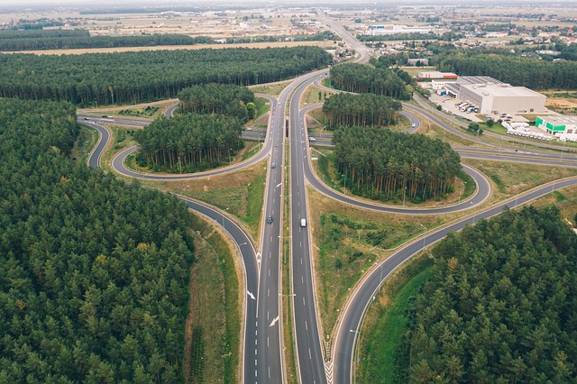 marcinjozwiak-drone-4539817_640
