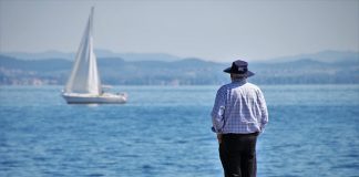 Кои европски земји имаат најбогати луѓе над 65 години?