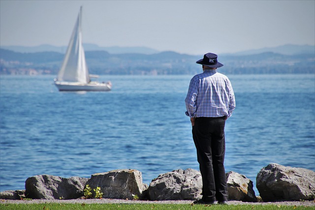 pasja1000-old-man-4466290_640