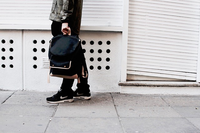 stocksnap-people-2569283_640