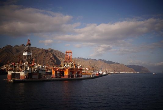 Цените на нафтата во пад: Договорот меѓу Израел и Либан ги смири берзите