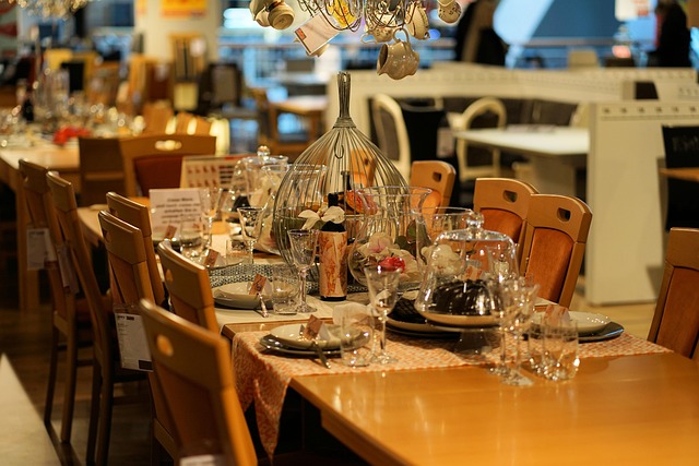 webandi-table-3179261_640