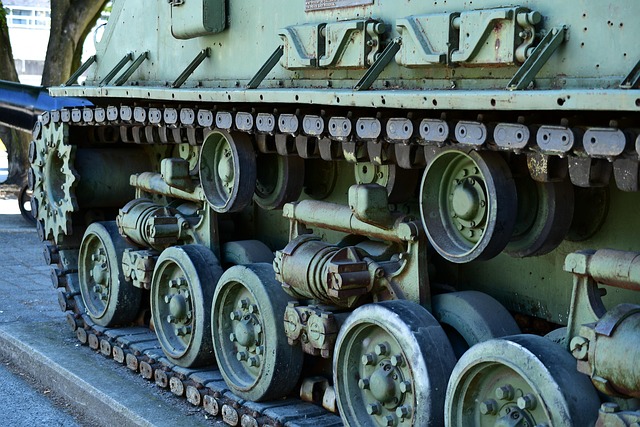 dayamay-tank-tracks-4340495_640