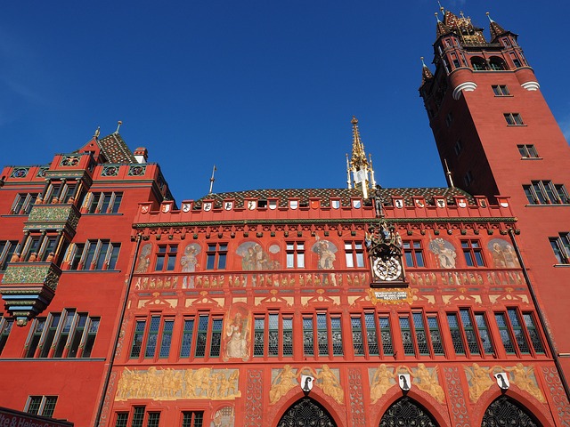 hans-basel-town-hall-699894_640