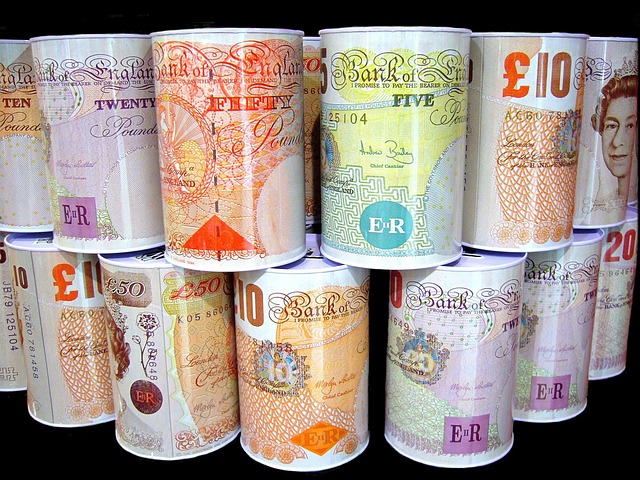 shirley810-money-boxes-57124_640